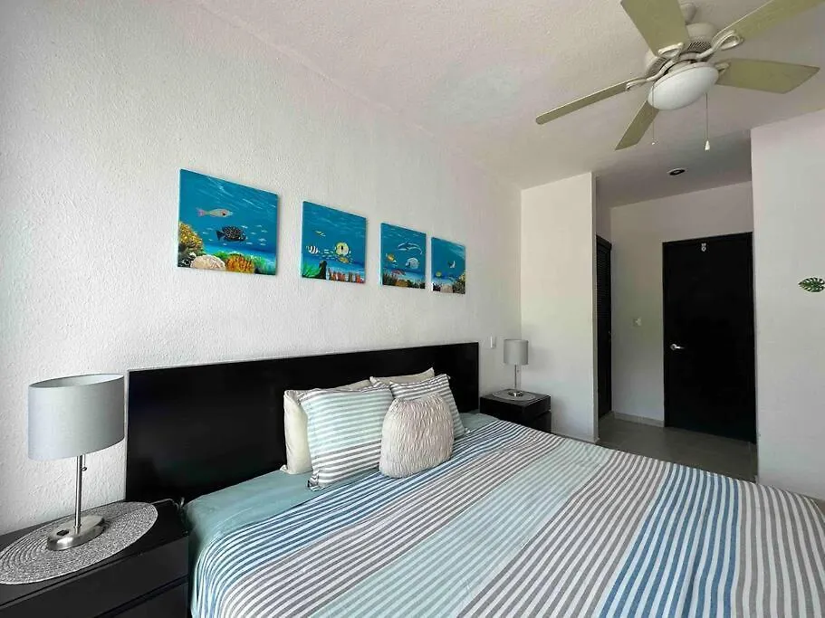 G302 - Perfectly Located Penthouse With Heated Pool! Apartment Playa del Carmen