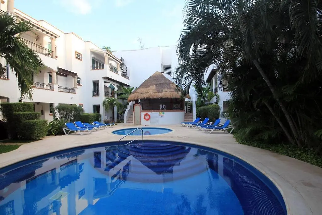 G302 - Perfectly Located Penthouse With Heated Pool! Apartment Playa del Carmen