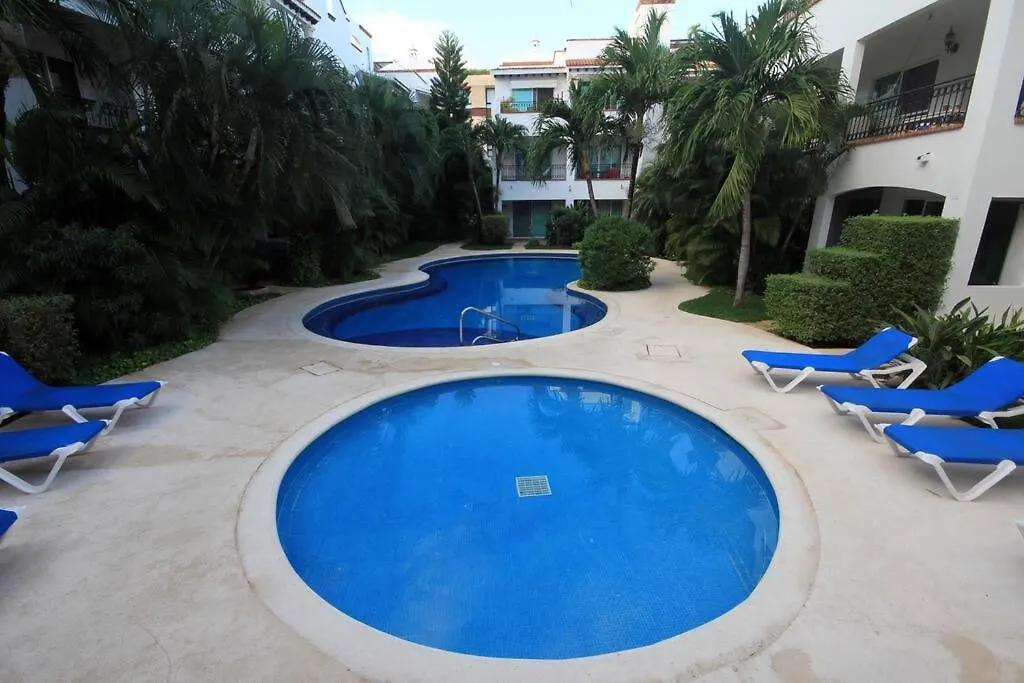 G302 - Perfectly Located Penthouse With Heated Pool! Apartment Playa del Carmen