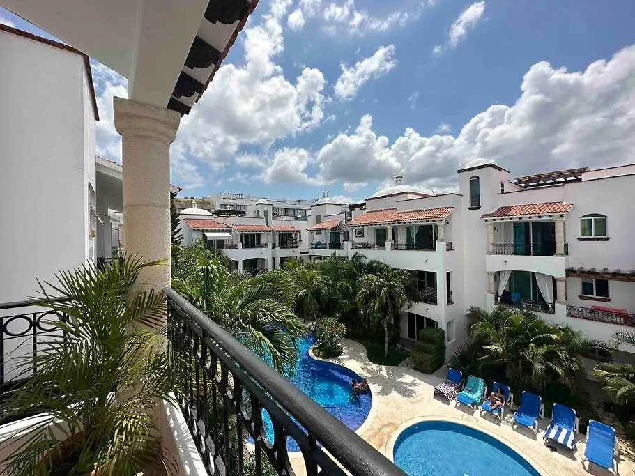 G302 - Perfectly Located Penthouse With Heated Pool! Apartment Playa del Carmen