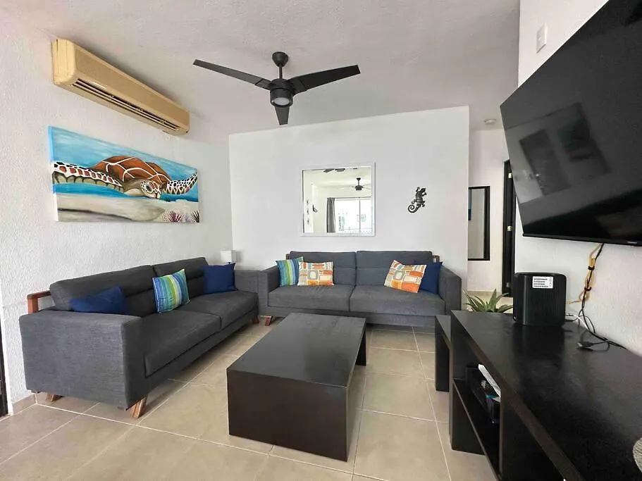 G302 - Perfectly Located Penthouse With Heated Pool! Apartment Playa del Carmen